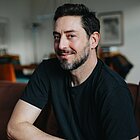 Portrait von Douglas Lee