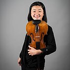 Portrait von Charis Lai