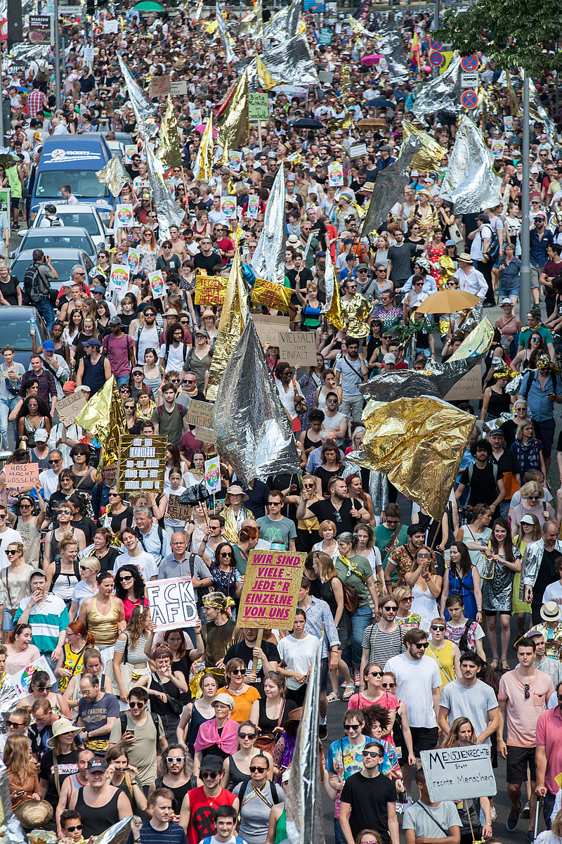 NRW-Erklärung der Vielen: Solidarität statt Privilegien! Es geht um Alle! Die Kunst bleibt frei!