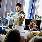 Das Klassenzimmerstück „Der Entstörer“ kann wieder von Schulen gebucht