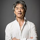 Portrait von Xin Peng Wang